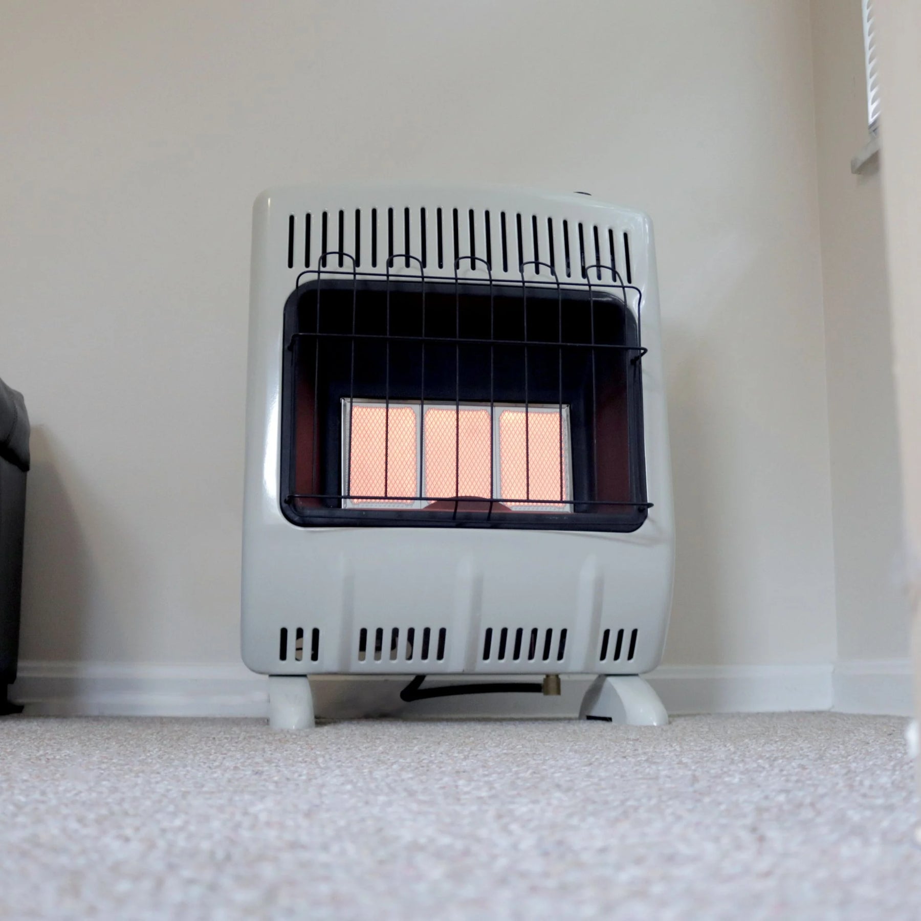 Mr. Heater 20000 BTU Vent Free Radiant Natural Gas Heater F299821 - Product image 5